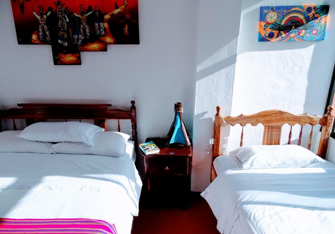 Erupcion Art Hotel & Hostel Banos  Bagian luar foto